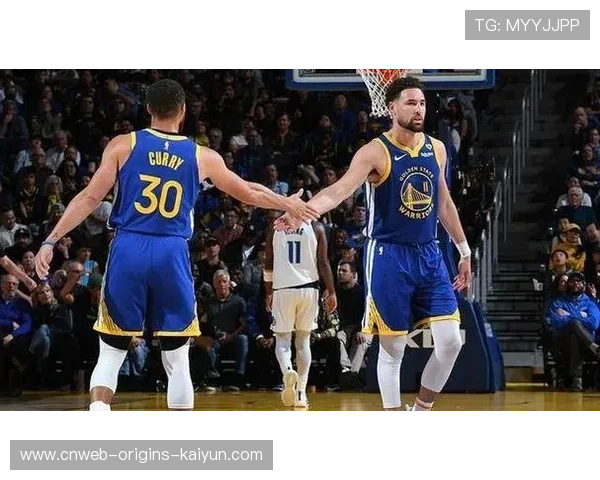 勇士防守反击,下半场完成逆转 勇士防守反击,下半场完成逆转