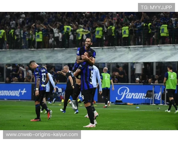 国米恰尔汗奥卢定位球训练锋利,成为意甲新晋锋线杀器 国米恰尔汗奥卢定位球训练锋利,成为意甲新晋锋线杀器